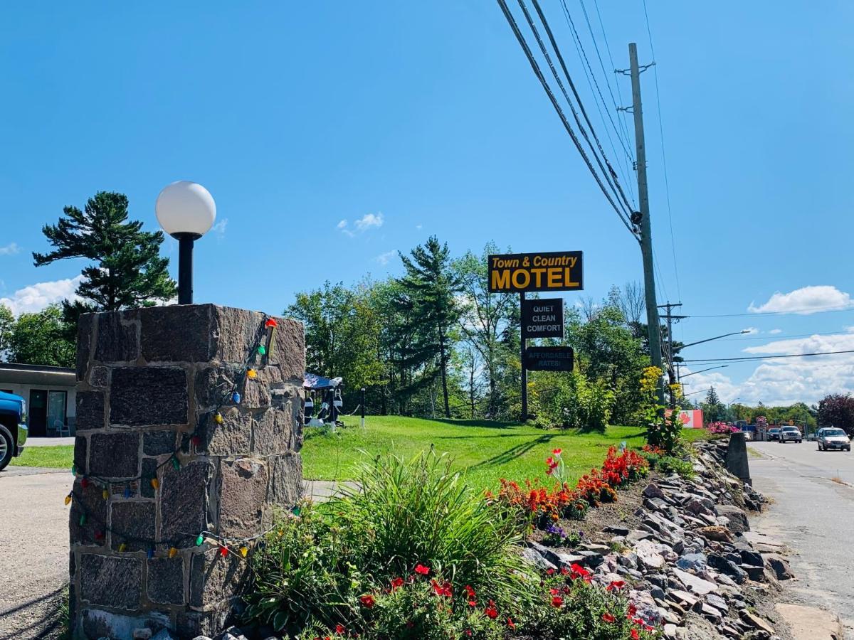 Town & Country Motel Parry Sound Luaran gambar